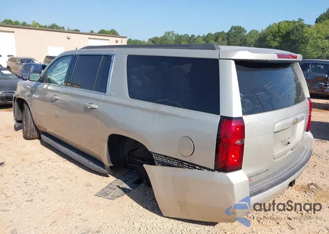 2017 Chevrolet Suburban Lt z USA, uszkodzony, nr VIN 1GNSKHKC6HR195593
